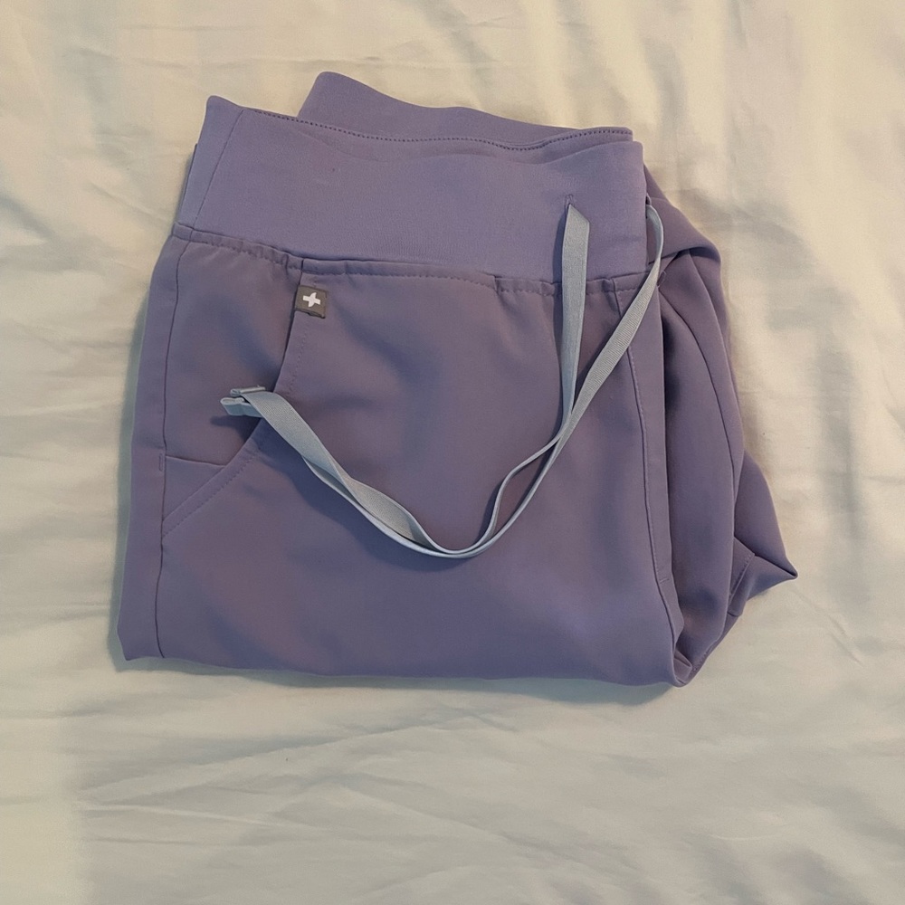 Figs Women’s High Waisted Zamora™ Jogger Scrub Pants - M / Tall - Lavender dew
